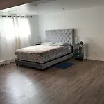Bright And Spacious Basement Unit In Montreal
