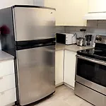 Bright And Spacious Basement Unit In Montreal